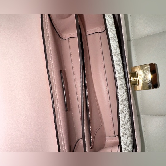 Michael Kors Crossbody - Picture 4 of 4